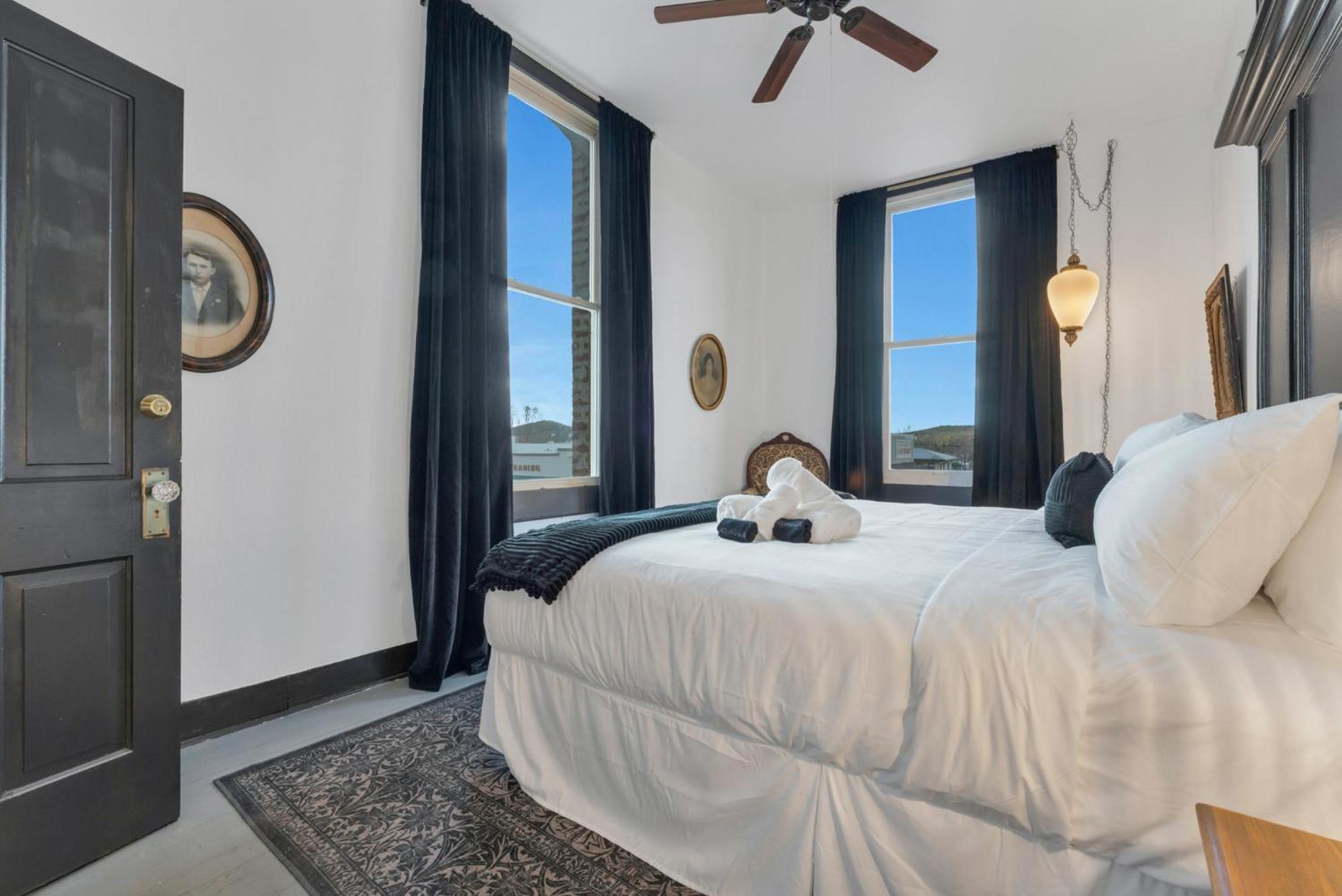 The Historic Grand Canyon Hotel Вильямс Экстерьер фото